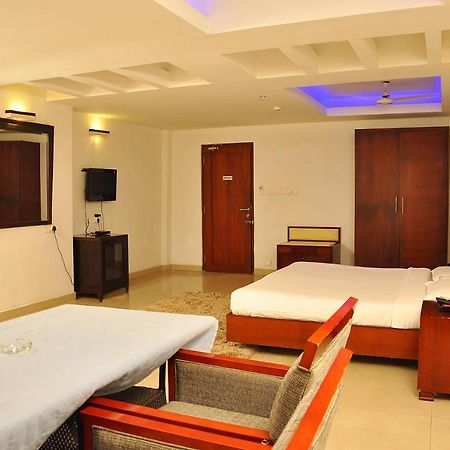 Hotel Luciya Коччи Экстерьер фото