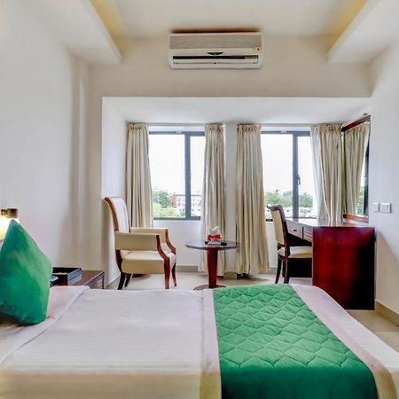 Hotel Luciya Коччи Экстерьер фото