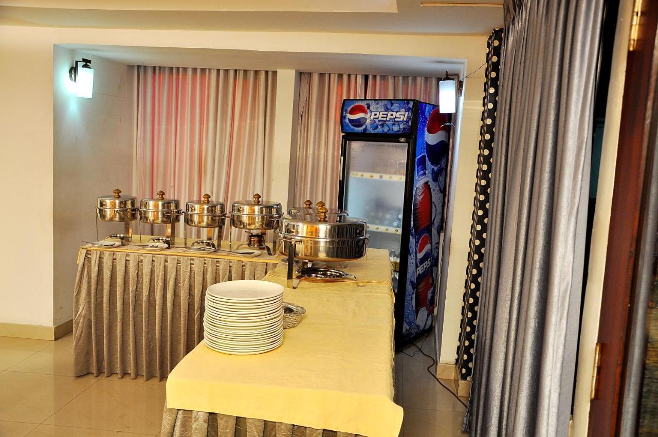 Hotel Luciya Коччи Экстерьер фото