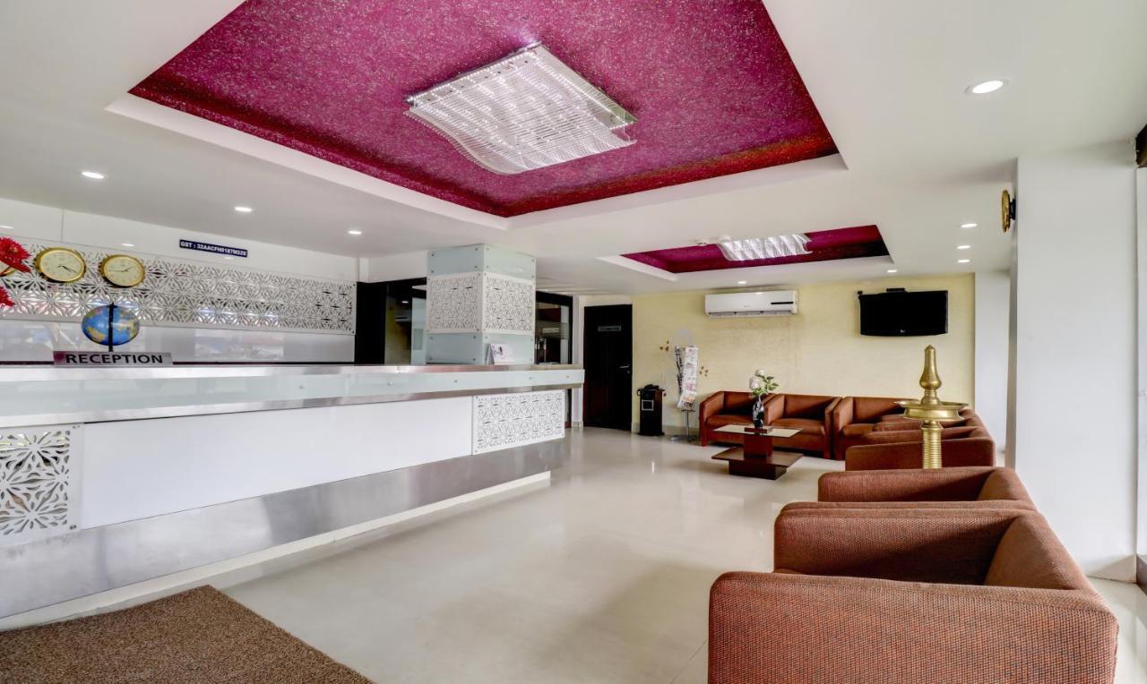 Hotel Luciya Коччи Экстерьер фото