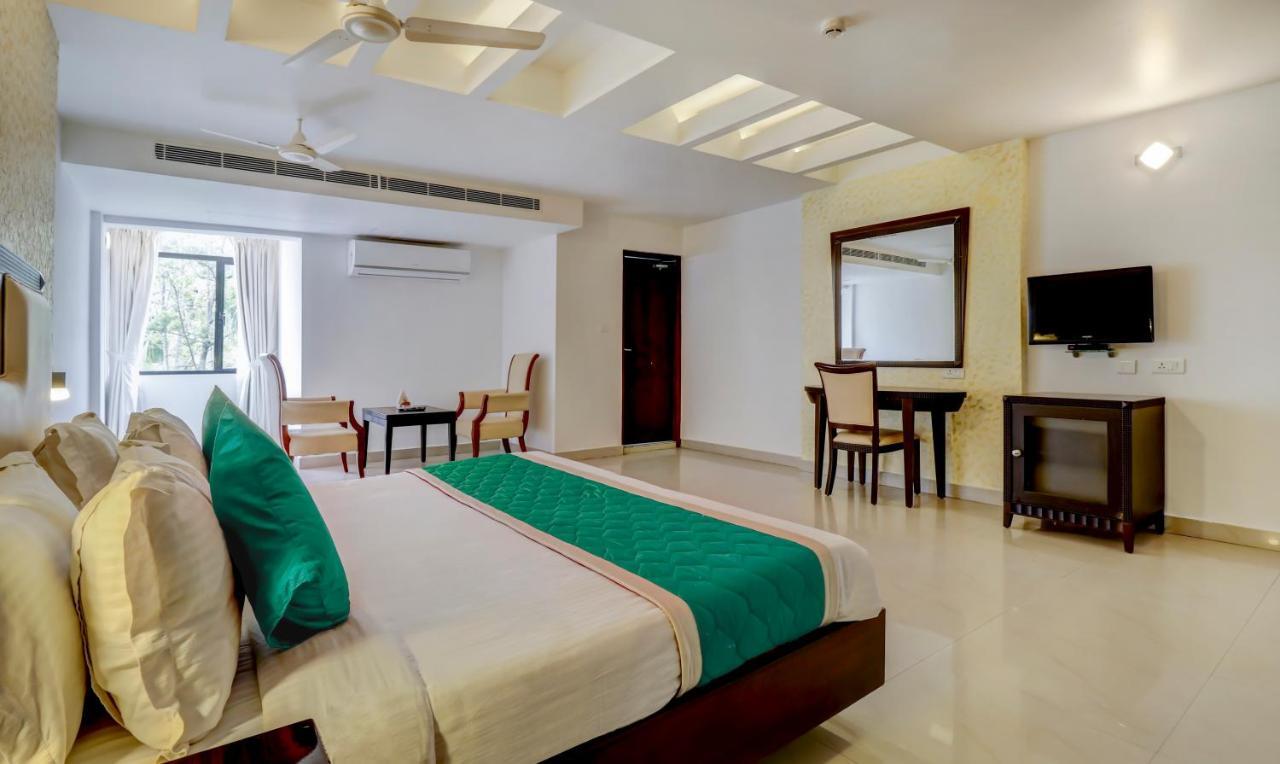 Hotel Luciya Коччи Экстерьер фото