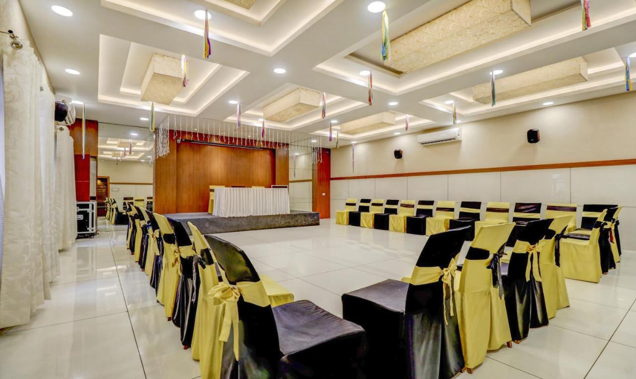 Hotel Luciya Коччи Экстерьер фото