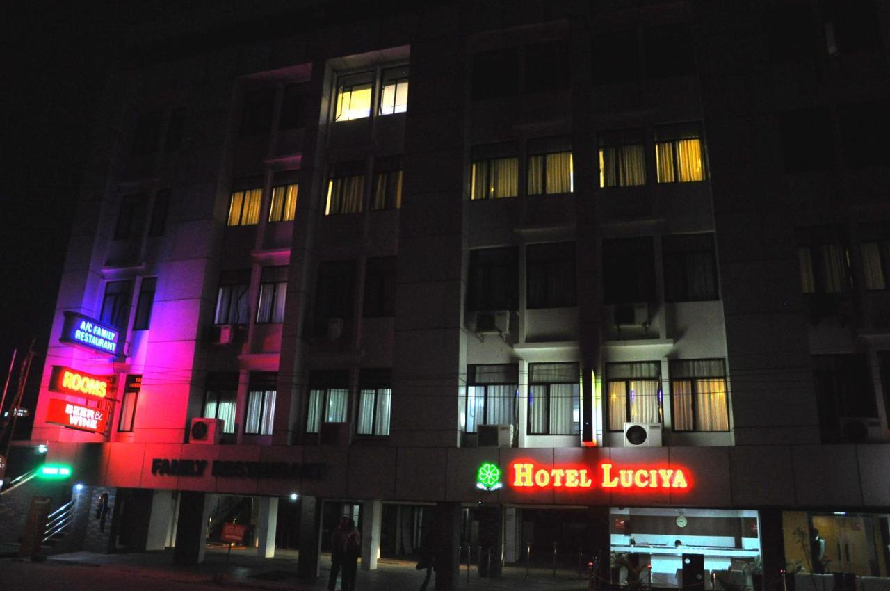 Hotel Luciya Коччи Экстерьер фото