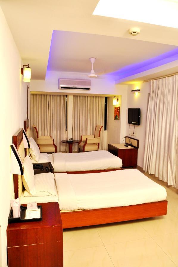 Hotel Luciya Коччи Экстерьер фото